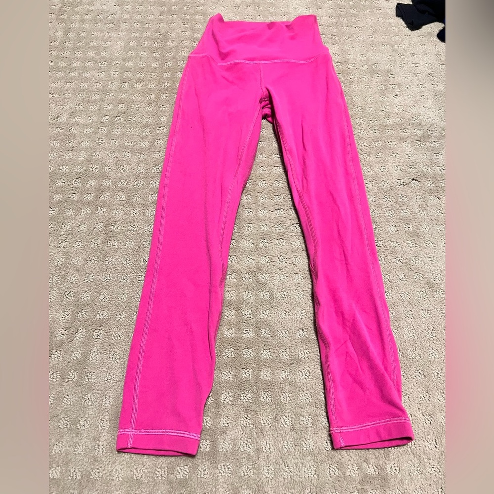Women’s lululemon pink size 2 leggings.